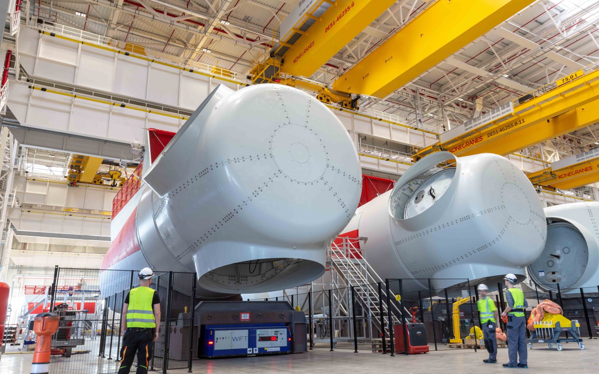 Produktionsstandort-Cuxhaven-Windkraftgondel